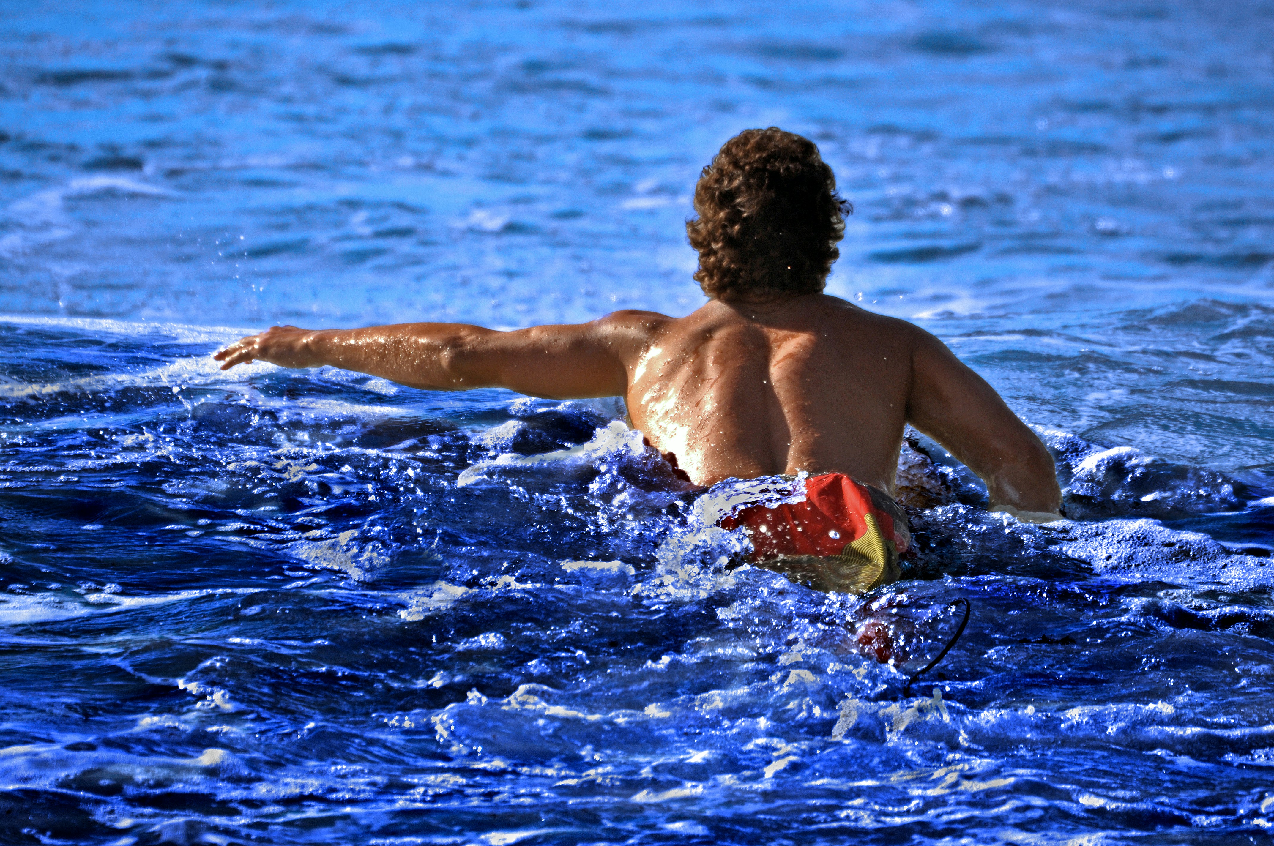 Protección Solar en la Natación: Prevenir las Quemaduras Solares
